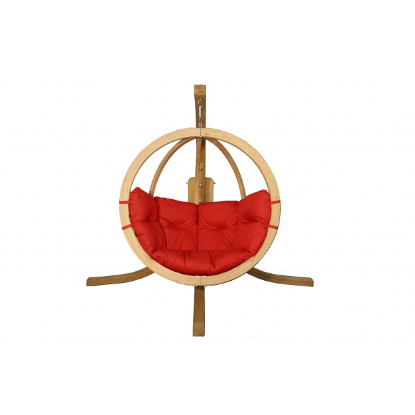 Medinis pakabinamas krėslas su stovu SWING POD + raudonos spalvos pagalvė Medinis pakabinamas krėslas su stovu SWING POD + raudonos spalvos pagalvė