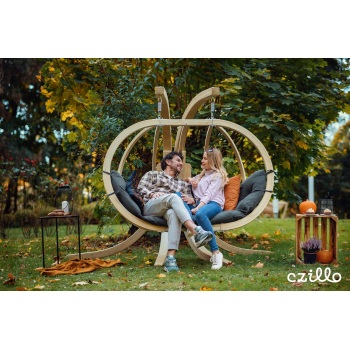 Dvivietis medinis pakabinamas krėslas su stovu SWING POD XL + grafito spalvos pagalvė